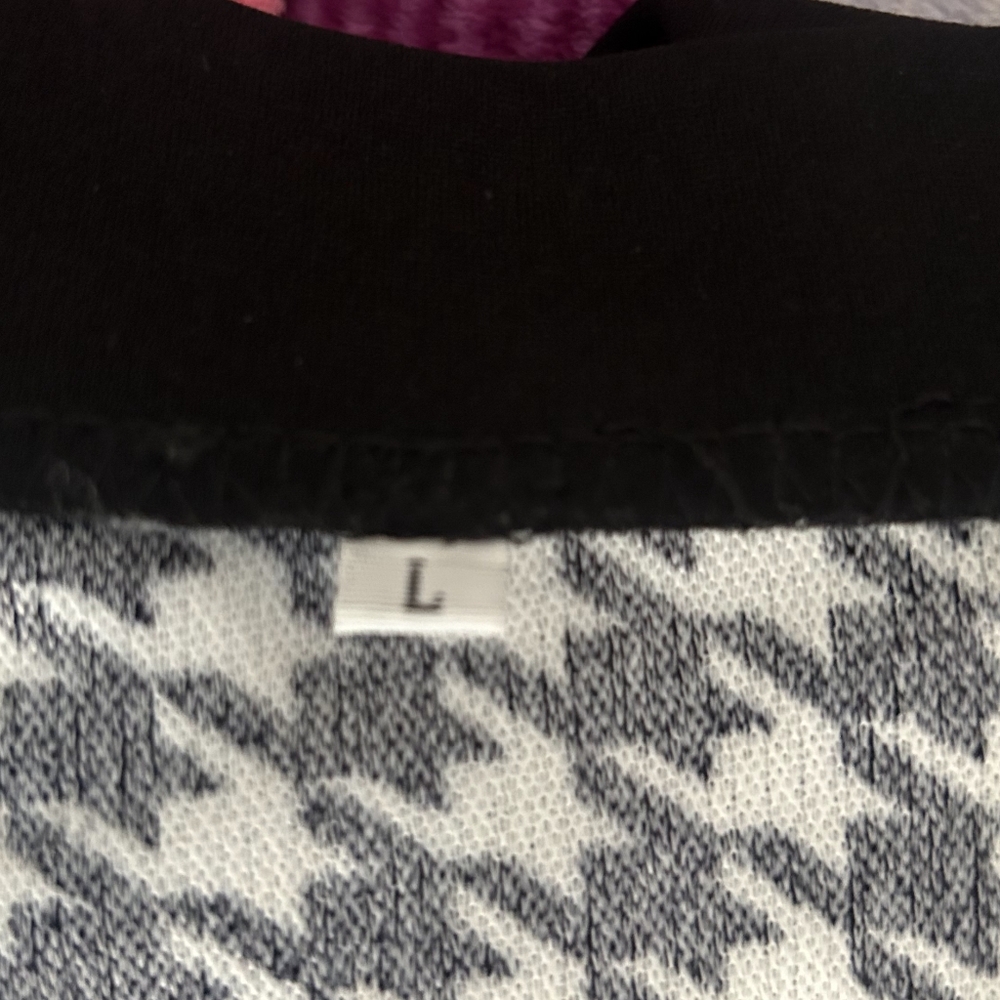 Chic Houndstooth Button-Down Dress Larfe - image 4